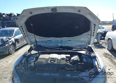 2013 Volkswagen Passat 2.5L Se z USA, uszkodzony, nr VIN 1VWBH7A34DC106651